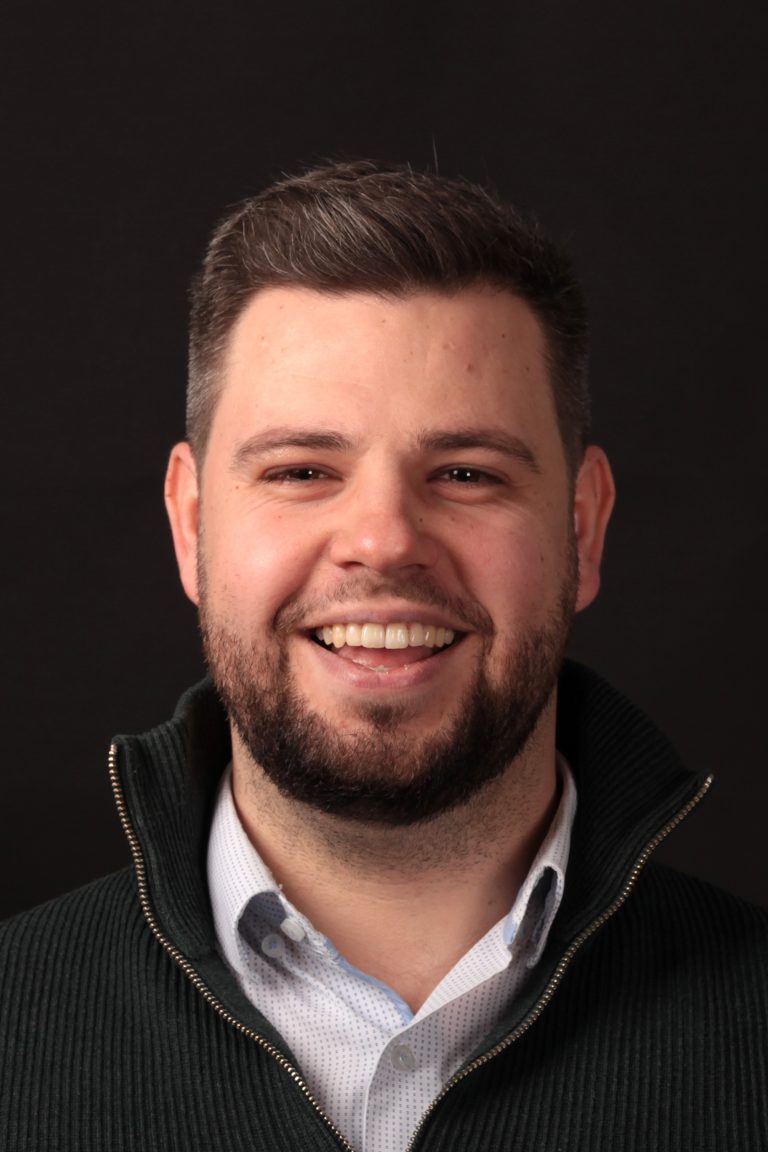 Jarne Costermans - Cluster Assistant - kleur